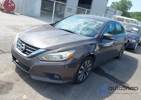 2017 Nissan Altima 2.5/2.5 S/2.5 Sl/2.5 Sr/2.5 Sv из США, поврежденный, VIN 1N4AL3AP8HC113493